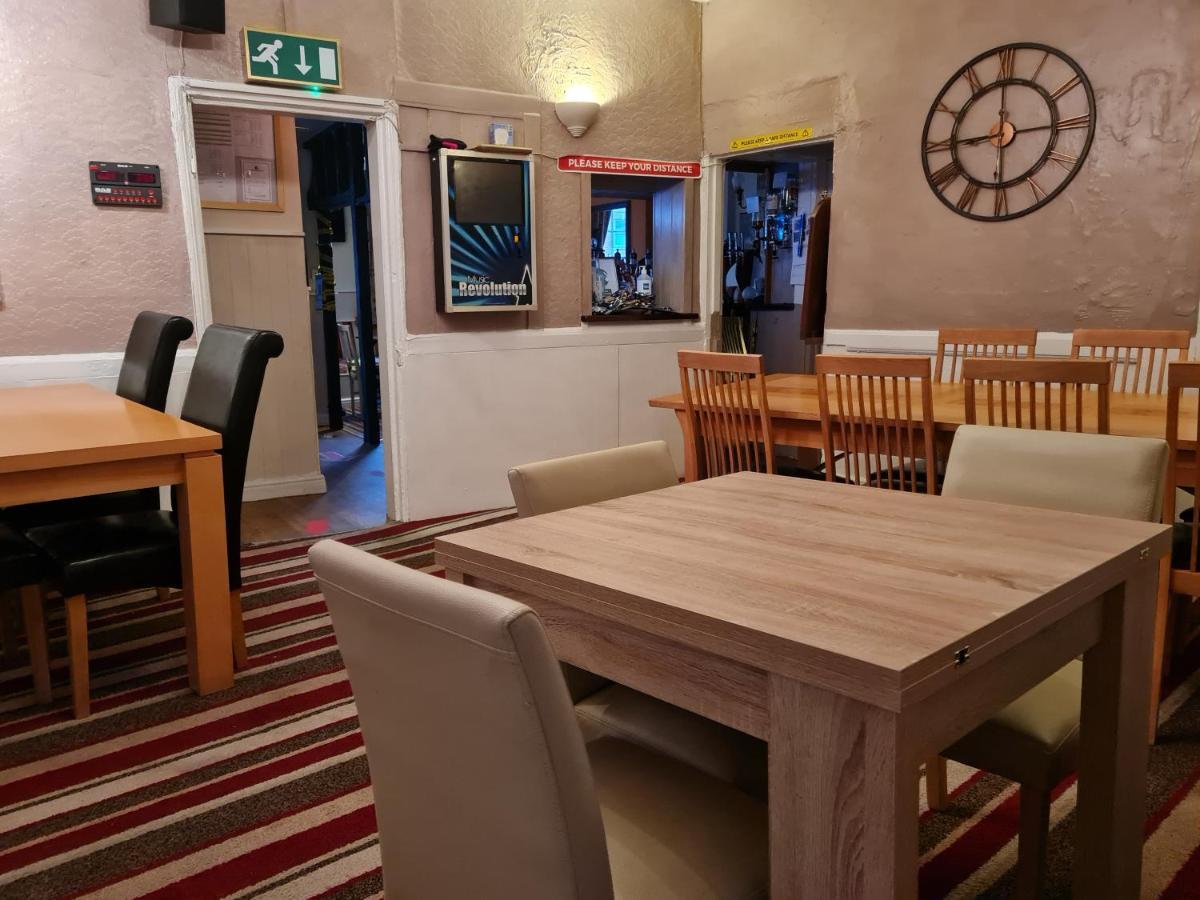 The Pelican Inn Девизес Екстериор снимка